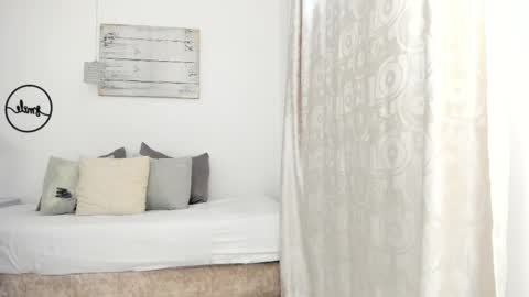 Snapshot of emma_castilloo chatting on 03.05.25 Emma Castillo online show from 03.05.25