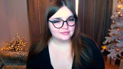 Snapshot of emma_dorn chatting on 12.12.24 Eva online show from 12.12.24