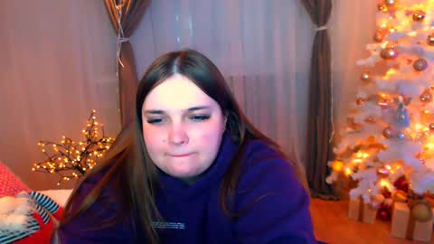 Snapshot of emma_dorn chatting on 12.15.24 Eva online show from 12.15.24