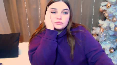Snapshot of emma_dorn chatting on 01.11.25 Eva online show from 01.11.25
