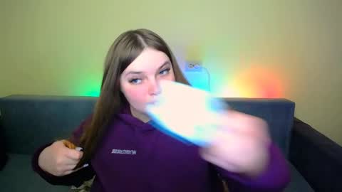 Snapshot of emma_dorn chatting on 02.15.25 Eva online show from 02.15.25