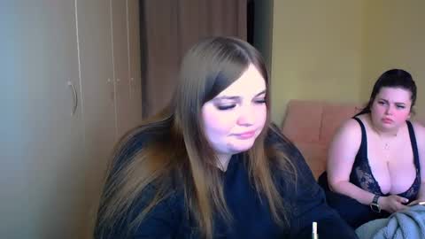 Snapshot of emma_dorn chatting on 03.12.25 Eva online show from 03.12.25