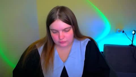 Snapshot of emma_dorn chatting on 09.11.25 Eva online show from 09.11.25