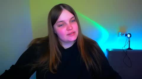 Snapshot of emma_dorn chatting on 09.28.25 Eva online show from 09.28.25