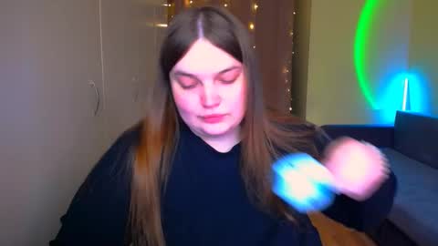 Snapshot of emma_dorn chatting on 10.05.25 Eva online show from 10.05.25