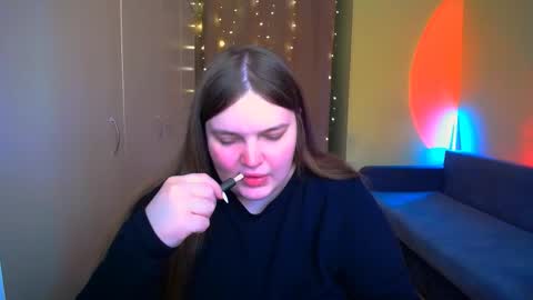 Snapshot of emma_dorn chatting on 10.06.25 Eva online show from 10.06.25