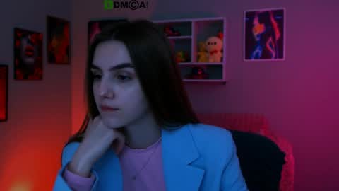 Snapshot of emma_hazell chatting on 04.28.26 Emma online show from 04.28.26