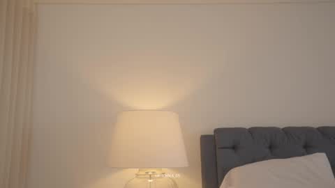 Snapshot of emma_lu1 chatting on 10.21.25 emma_lu1 online show from 10.21.25