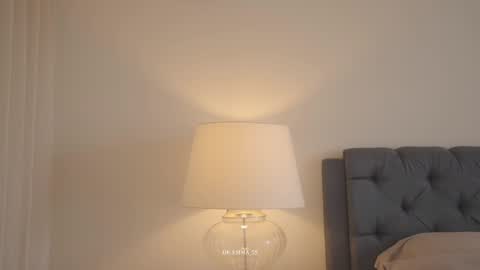 emma_lu1 online show from 11.30.25