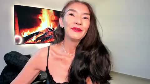 Emma  online show from 07.04.26