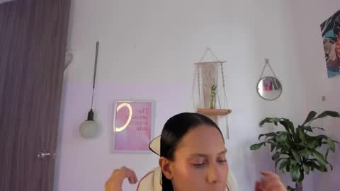 Emma online show from 04.06.26