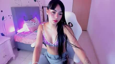emma_rouxx online show from 03.27.26