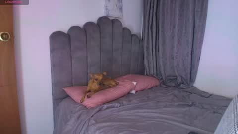 emma_saenz01 online show from 07.27.26