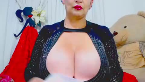 emma_saenzz online show from 07.29.26