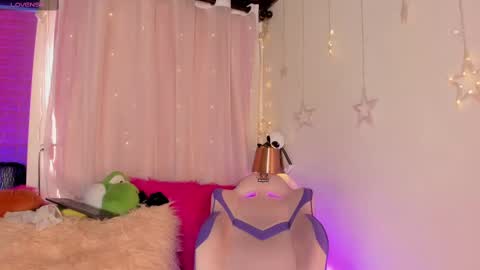 Snapshot of emma_soffia_ chatting on 01.23.25 EMMA online show from 01.23.25
