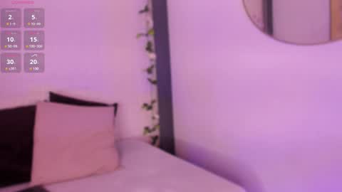 Snapshot of emma_woods__ chatting on 12.30.24 emma_woods__ online show from 12.30.24