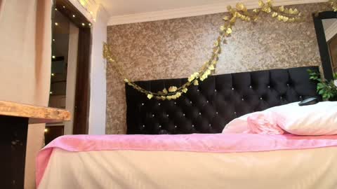 Snapshot of emma_xue chatting on 01.24.25 Emma online show from 01.24.25