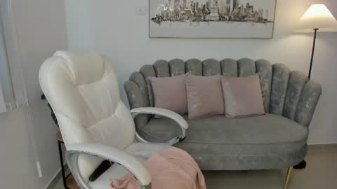 Snapshot of emmaa_walker_ chatting on 07.28.26 emmaa_walker_ online show from 07.28.26