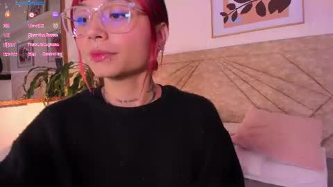 Snapshot of emmaduff_ chatting on 06.14.26 online show from 06.14.26