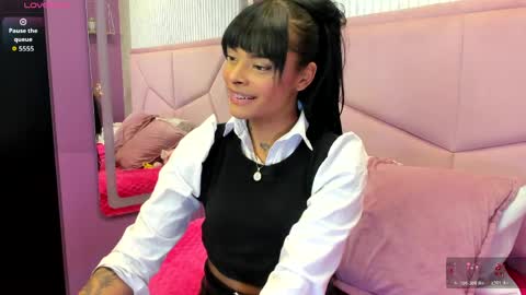 Snapshot of emmaebony_ chatting on 05.06.26 emmaebony_ online show from 05.06.26