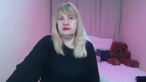 emmaellison924117 online show from 04.21.26