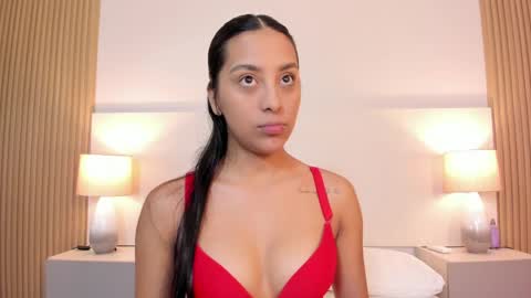emmaespencer  online show from 06.02.26