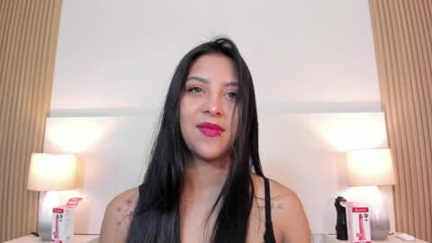 emmaespencer  online show from 06.05.26