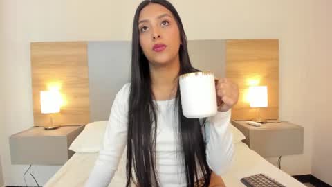 emmaespencer  online show from 06.24.26