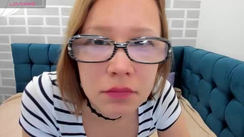 Emma 3 online show from 02.02.26