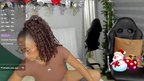  Emma Ferrary  online show from 11.28.25