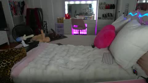 emmagray01 online show from 02.04.26