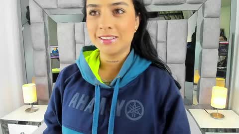 EMMA HILL online show from 05.25.26
