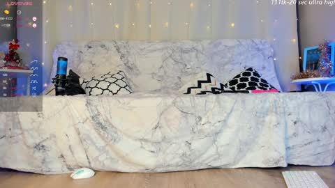 emmahotvibe online show from 12.25.24