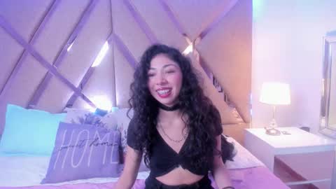 Snapshot of emmaskinny_ chatting on 09.22.25 Emma online show from 09.22.25