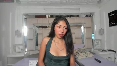 Snapshot of emmaskinny_ chatting on 02.10.26 Emma online show from 02.10.26