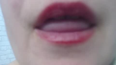 Snapshot of emmasquirt69 chatting on 02.15.25 emmasquirt69 online show from 02.15.25