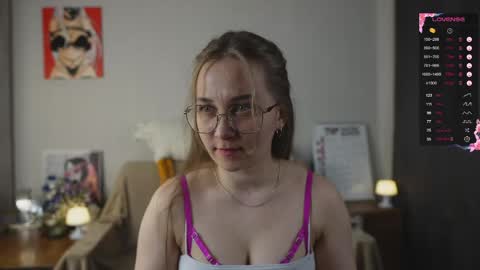 Mia online show from 03.31.26