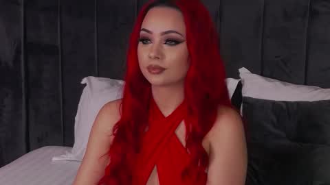 Snapshot of emmelyn_ chatting on 02.11.26 Emm online show from 02.11.26