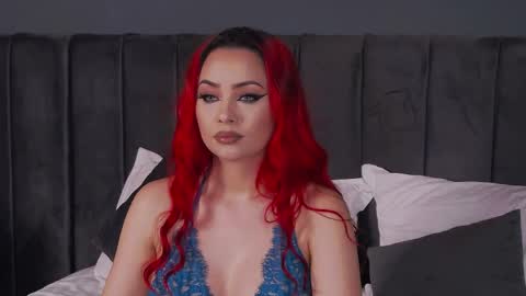 Snapshot of emmelyn_ chatting on 04.09.26 Emm online show from 04.09.26