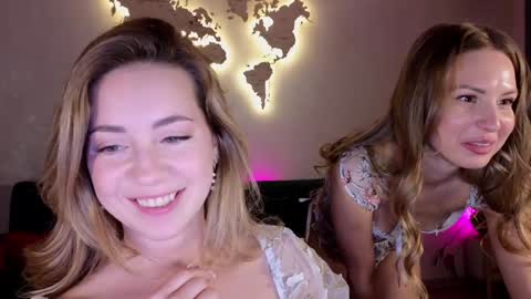 Snapshot of emmi_rosee chatting on 01.11.26 Miss Emmi online show from 01.11.26