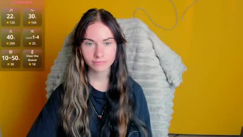 Snapshot of emmi_rossum chatting on 06.19.26 Emmi online show from 06.19.26