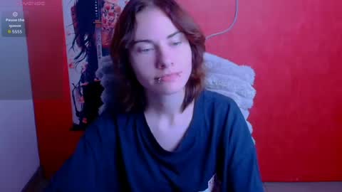 Snapshot of emmi_rossum chatting on 07.04.26 Emmi online show from 07.04.26