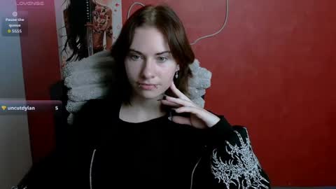 Snapshot of emmi_rossum chatting on 07.07.26 Emmi online show from 07.07.26