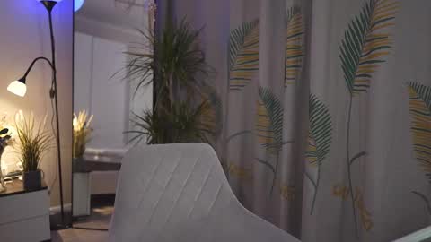 Emily online show from 03.03.25