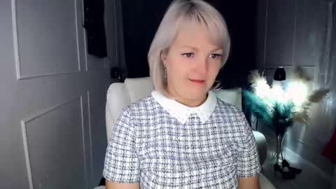 emmmam online show from 11.18.25