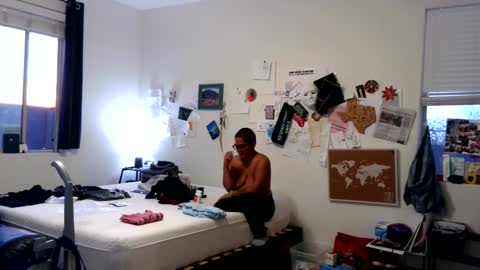 Emms online show from 02.21.25