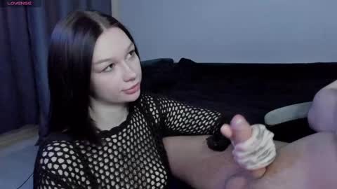 Snapshot of emmy_m00n chatting on 02.28.25 Emily Johny online show from 02.28.25