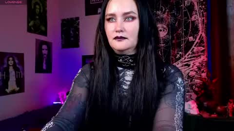 Emmy Bright     50  online show from 05.19.26