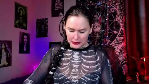 Emmy Bright     50  online show from 05.22.26
