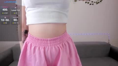 Snapshot of emmyflower chatting on 02.11.25 emmyflower online show from 02.11.25